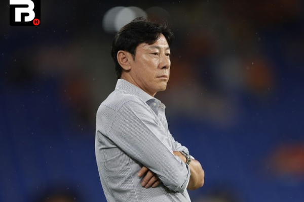 Rumor tentang kembalinya Shin Tae-yong untuk melatih Timnas Indonesia kembali mencuat di media sosial dan portal olahraga Asia. Namun, pelatih asal Korea Selatan itu secara tegas membantah kabar tersebut dan menegaskan bahwa isu itu tidak benar.