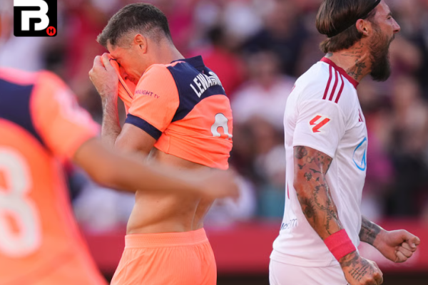 Barcelona akhirnya menelan kekalahan perdana mereka di ajang La Liga 2025/26 setelah dibungkam Sevilla dengan skor telak 4-1 di Stadion Ramón Sánchez Pizjuán, Minggu (5/10) malam waktu setempat.